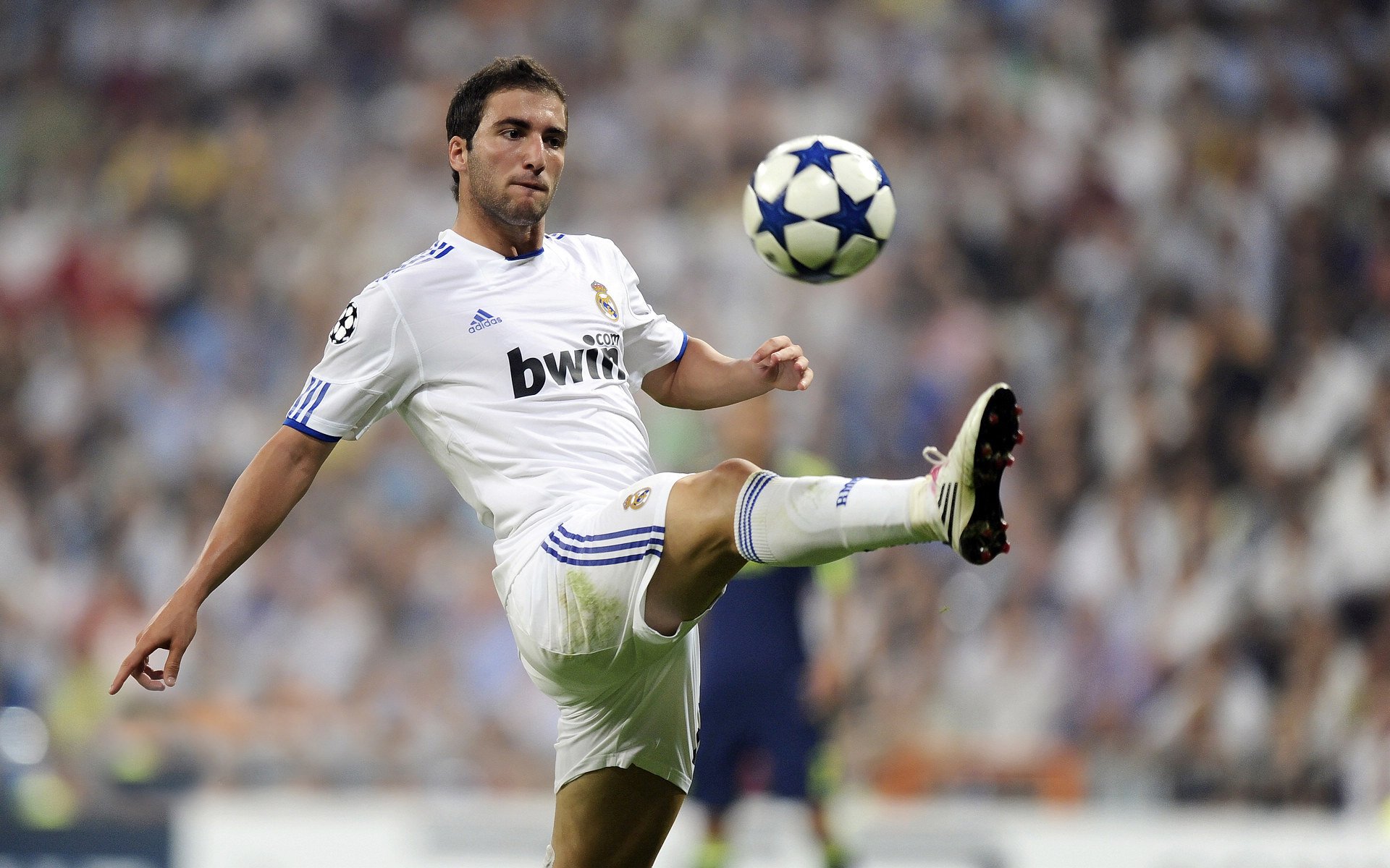 库里:破纪录的每一投都在刷新“比赛的边界”!,库里一场比赛破八个记录